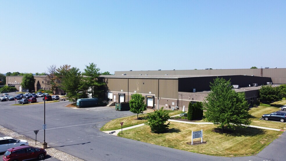 2280 Newlins Mill Rd, Easton, PA for lease - Building Photo - Image 1 of 3