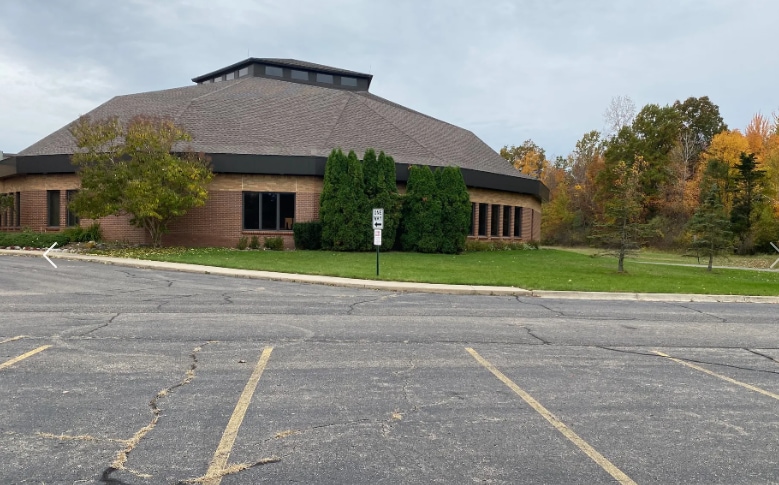 32500 Palmer Rd, Westland, MI for sale - Building Photo - Image 2 of 8
