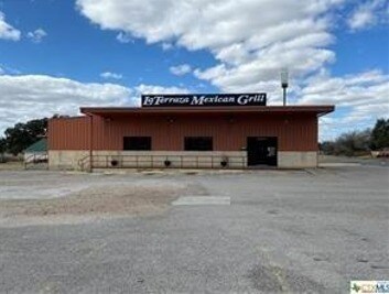 300 S Hwy 77A, Yoakum, TX for sale Building Photo- Image 1 of 1