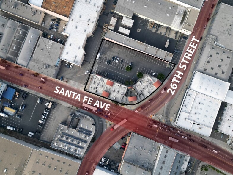 2501-2575 S Santa Fe Ave, Vernon, CA for lease - Building Photo - Image 2 of 12