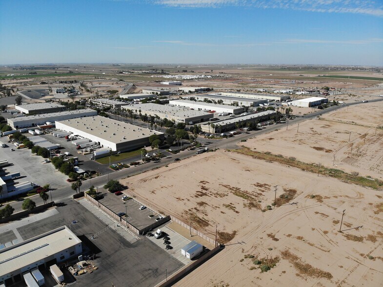 350 Rood Rd, Calexico, CA for sale - Aerial - Image 1 of 4