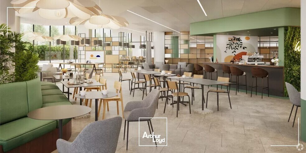 1 Rue Stephenson, Montigny-le-Bretonneux for lease - Interior Photo - Image 3 of 15