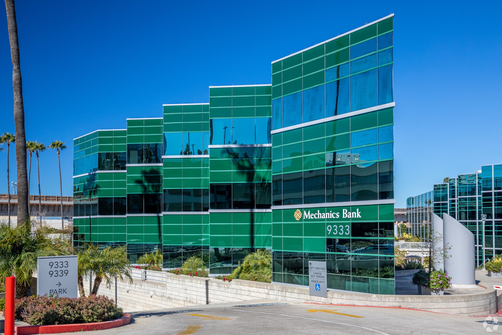 9333 Genesee Ave, San Diego, CA 92121 Genesee Plaza