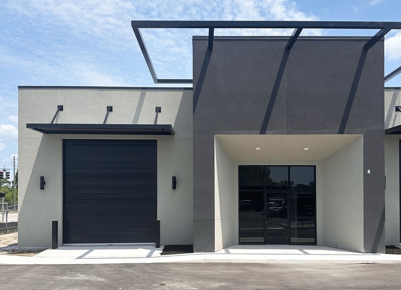 1477 W Gore St, Orlando, FL for lease - Building Photo - Image 1 of 6