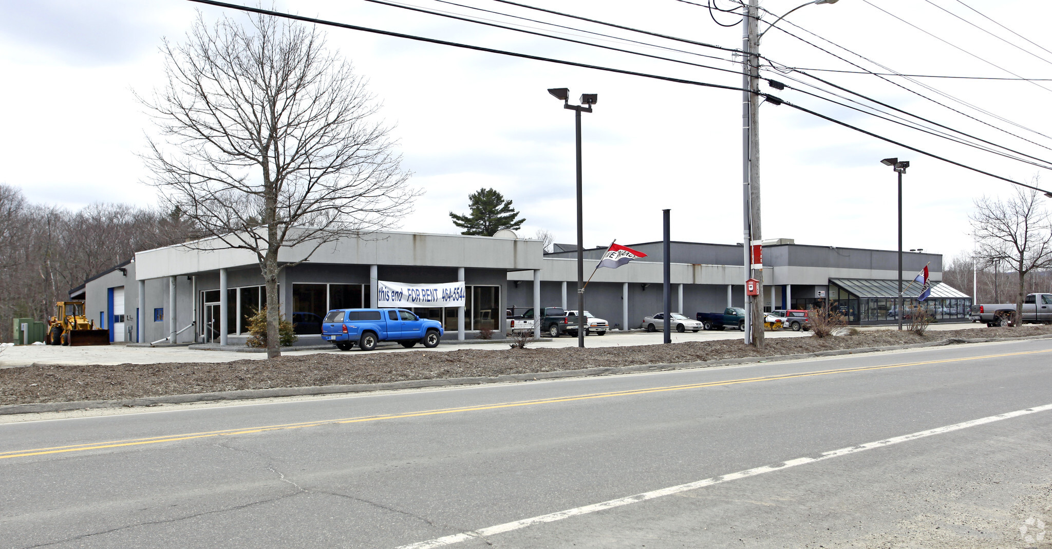 172 W Main St, Hillsborough, NH for sale Primary Photo- Image 1 of 1