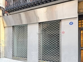 Retail in Madrid, Madrid for lease Interior Photo- Image 2 of 8