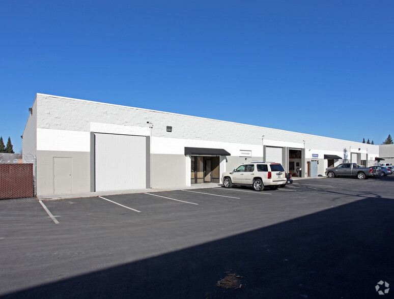 2660-2668 Mercantile Dr, Rancho Cordova, CA for lease - Primary Photo - Image 3 of 3