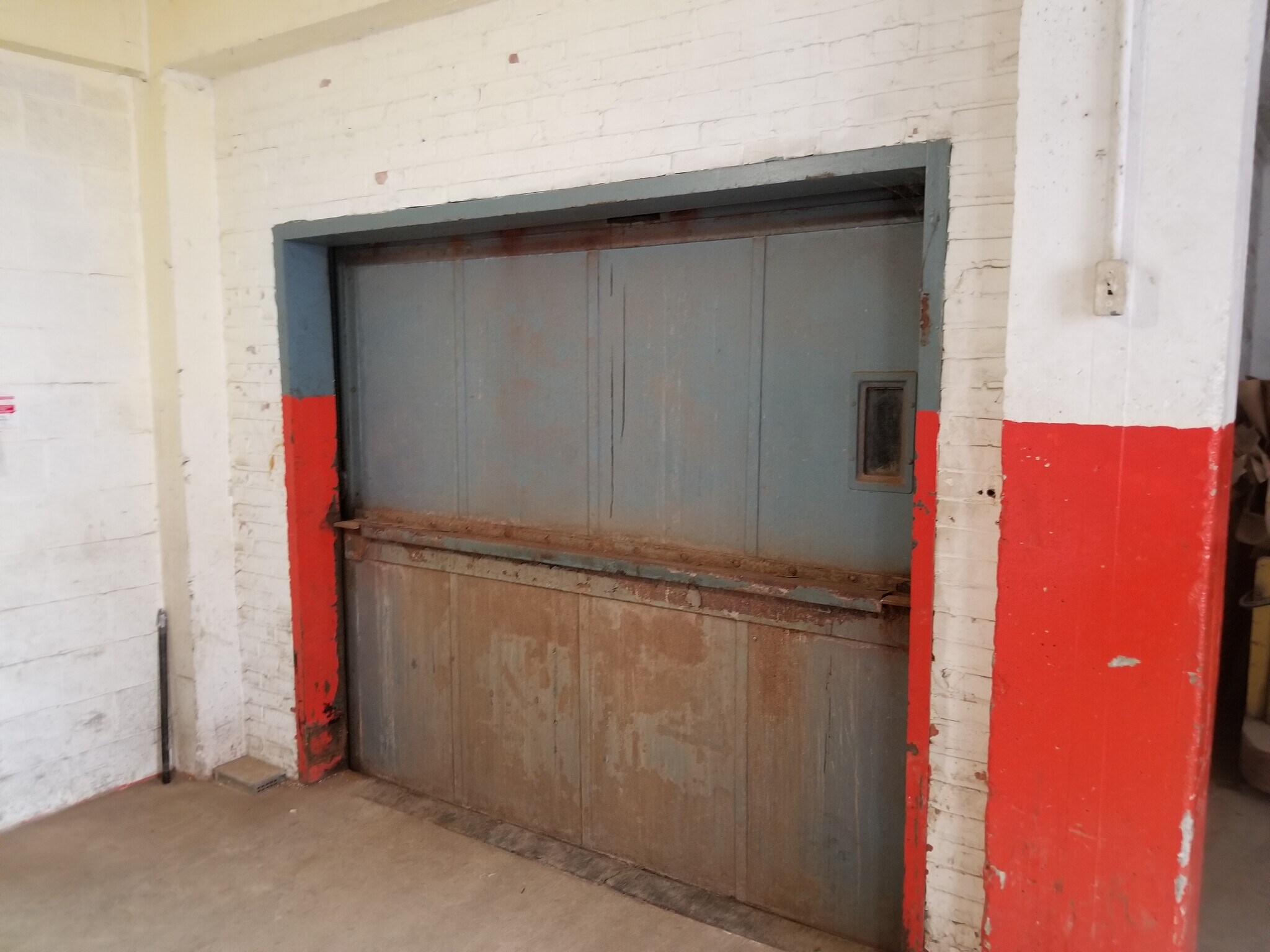 200 N Kansas Ave, Topeka, KS 66603 Cold/Freezer Storage Facility