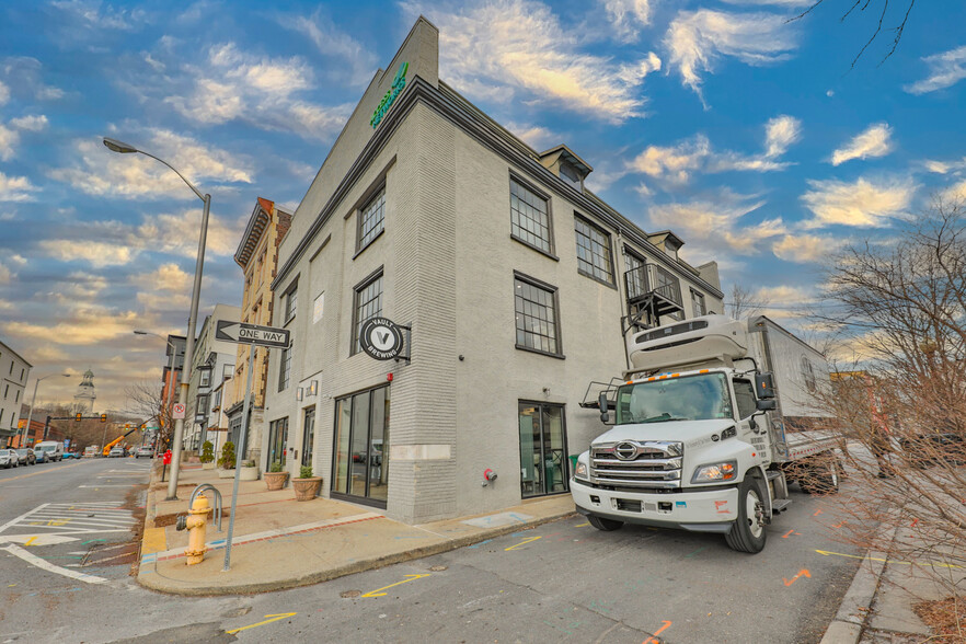 225 Ferry St, Easton, PA for sale - Building Photo - Image 2 of 36