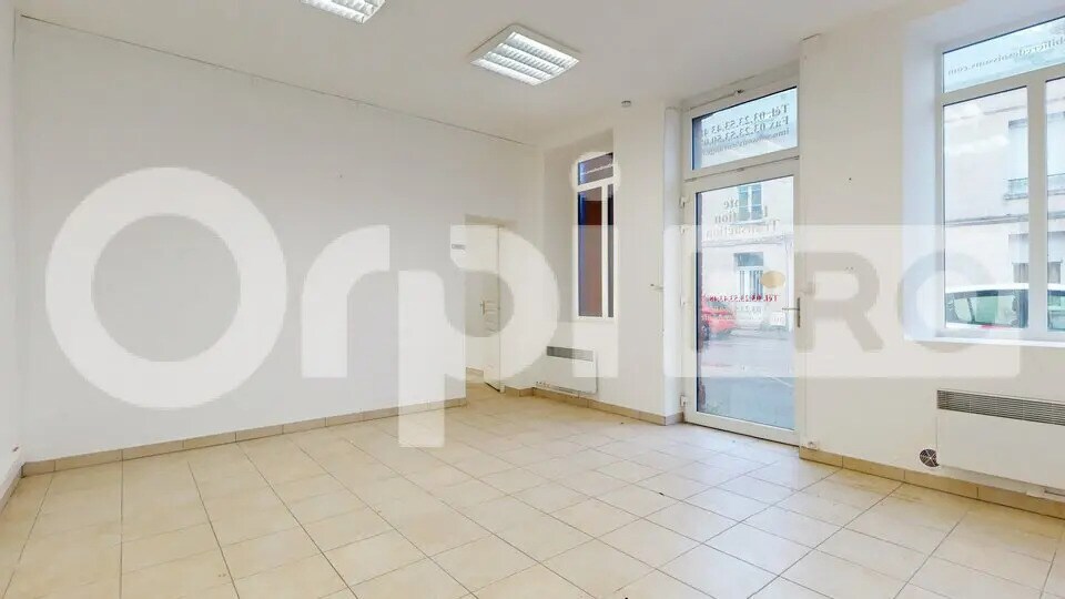 Office in Soissons for sale - Interior Photo - Image 3 of 4