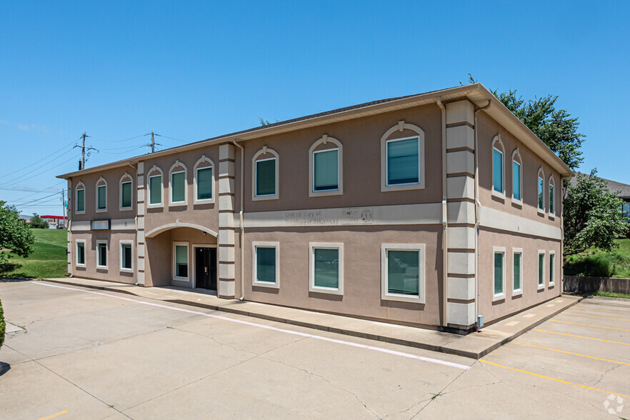 117 Parkwood St, Lowell, AR for sale - Building Photo - Image 1 of 1