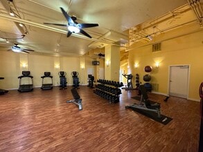 4 W University Pky, Baltimore, MD for lease Building Photo- Image 1 of 15