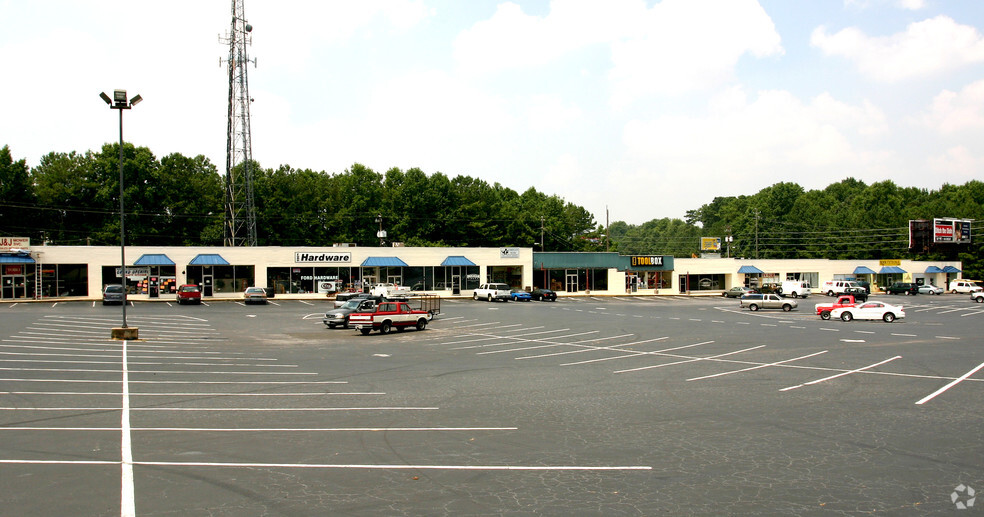 1951-1955 Canton Rd, Marietta, GA for sale - Building Photo - Image 3 of 14