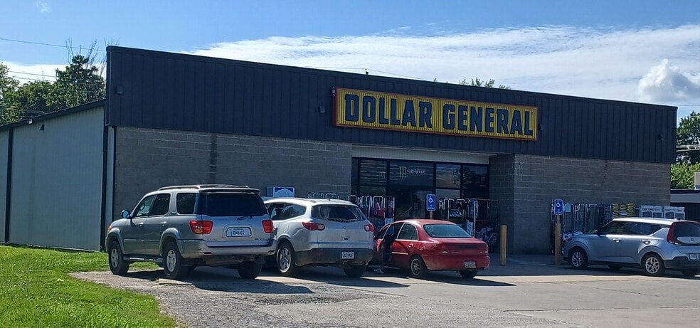 605 Holly St, Pleasanton, KS for sale - Building Photo - Image 2 of 4