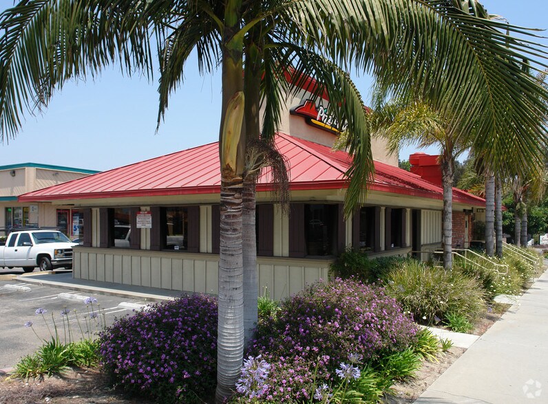 17342 Beach Blvd, Huntington Beach, CA for sale - Building Photo - Image 3 of 5