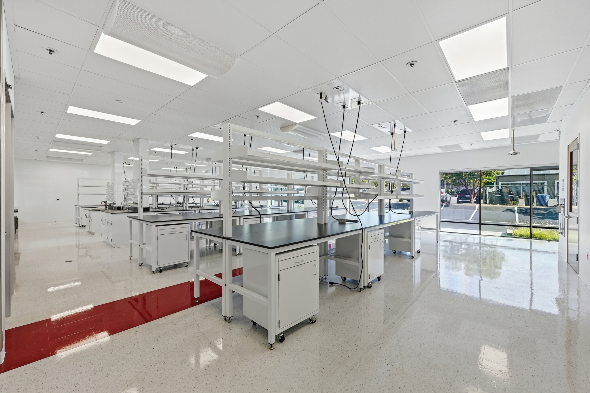 11555 Sorrento Valley Rd, San Diego, CA for lease Interior Photo- Image 1 of 14