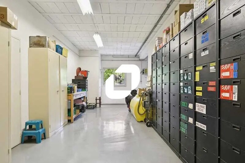 Flex in Viry-Châtillon for sale - Building Photo - Image 2 of 14