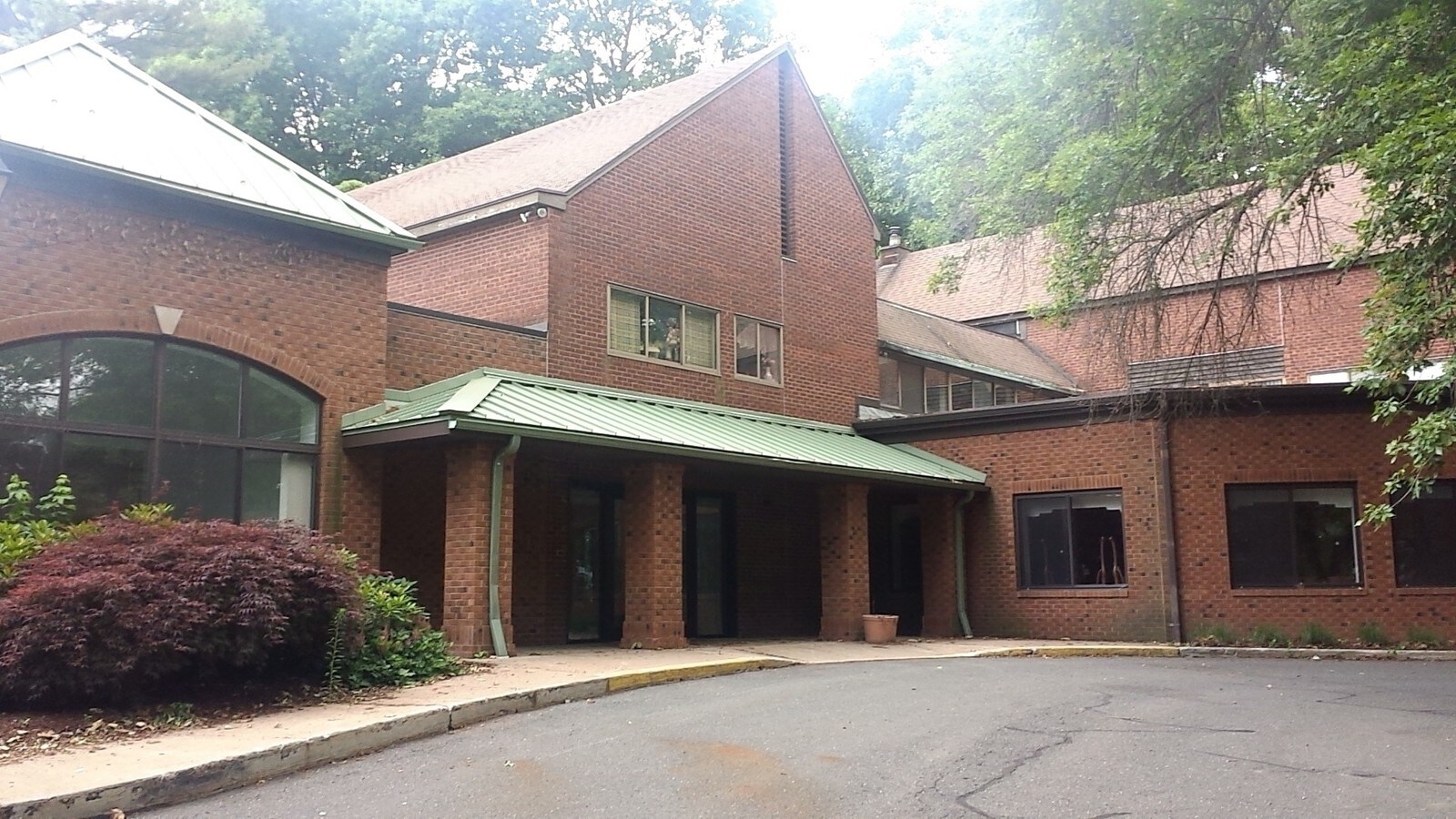 705A New Britain Ave, Hartford, CT 06106