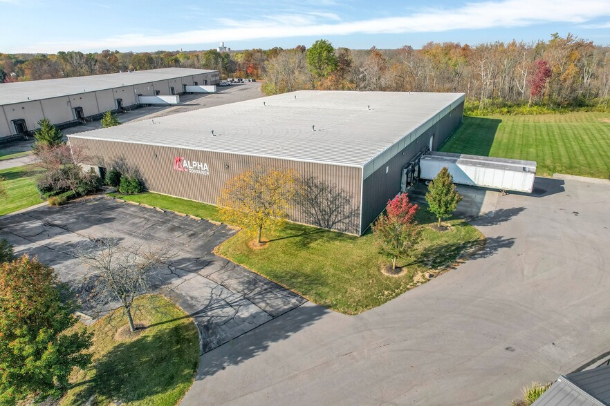 16789 Square Dr, Marysville, OH for lease - Building Photo - Image 1 of 4