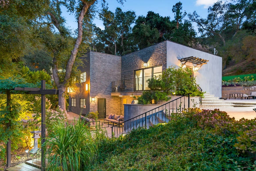 McGroarty Estates portfolio of 3 properties for sale on LoopNet.com - Building Photo - Image 2 of 125