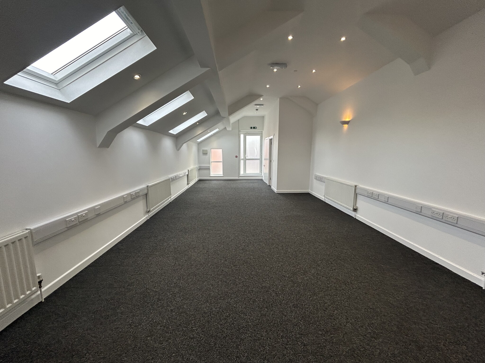 83-83A Highfield Rd, Blackpool for lease Interior Photo- Image 1 of 6