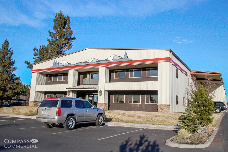 110 SE 9th St, Bend, OR for lease - Building Photo - Image 1 of 12