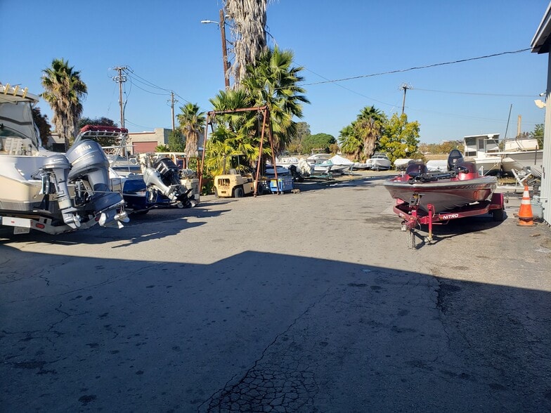 1600 W 10th St, Antioch, CA for sale - Building Photo - Image 3 of 7