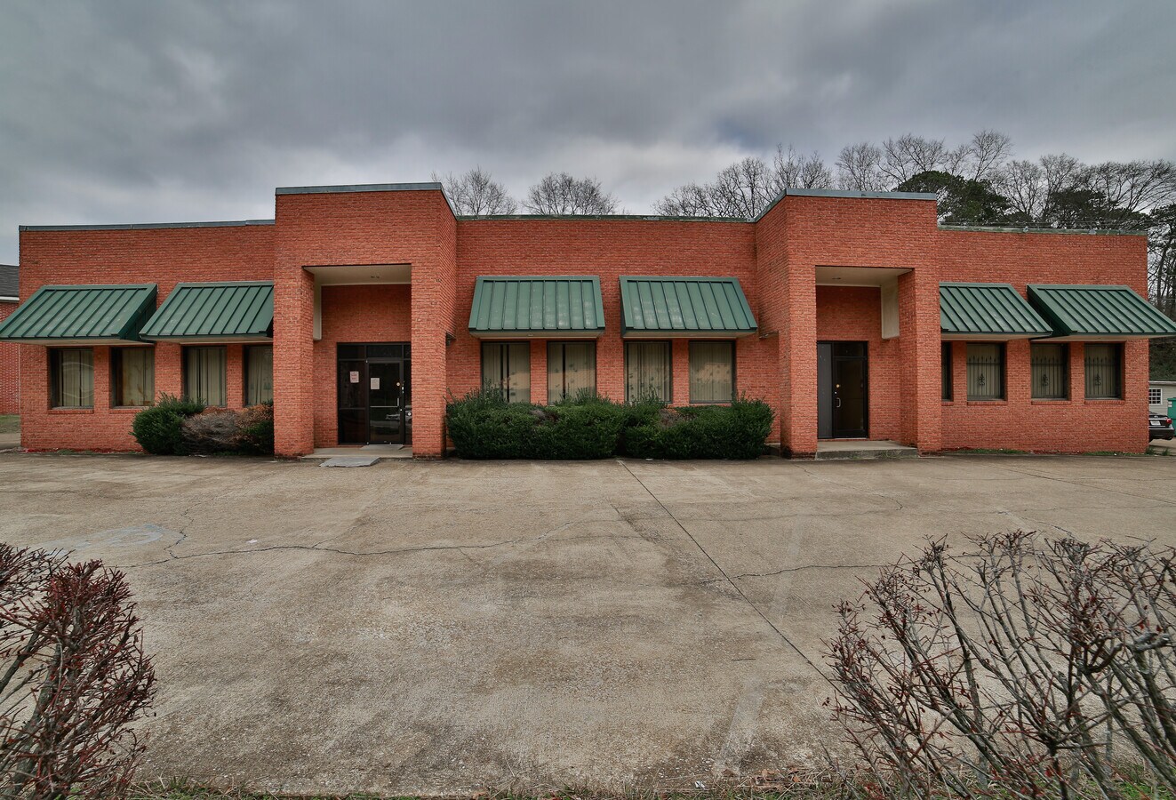 4343 Bonny Oaks Dr, Chattanooga, TN 37416