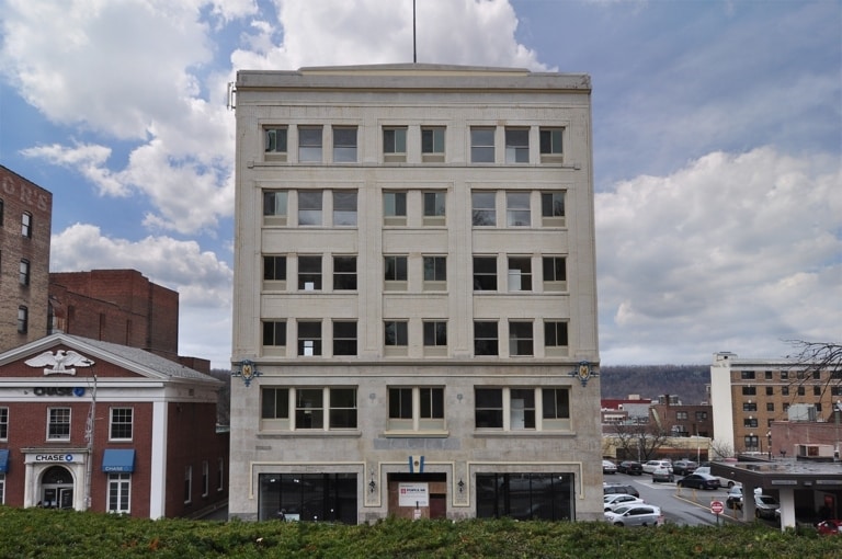 45 S Broadway, Yonkers, NY for lease - Primary Photo - Image 1 of 1
