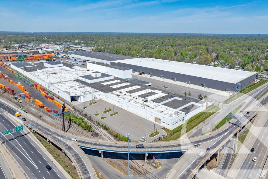 12601 Southfield Fwy, Detroit, MI for lease - Primary Photo - Image 1 of 1