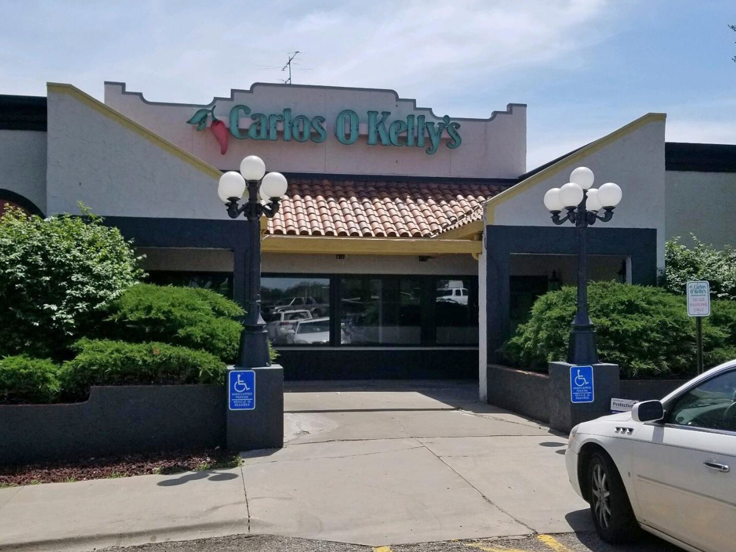 3425 S Kansas Ave, Topeka, KS for sale Primary Photo- Image 1 of 1