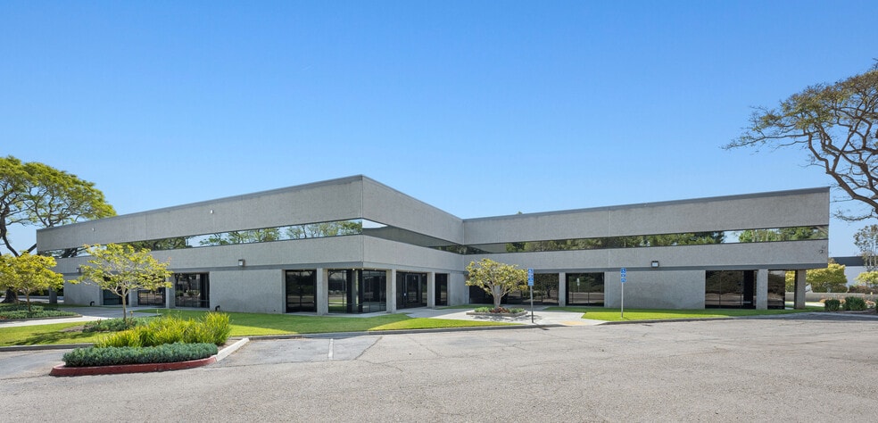 9380 Waples St, San Diego, CA for lease - Building Photo - Image 2 of 16