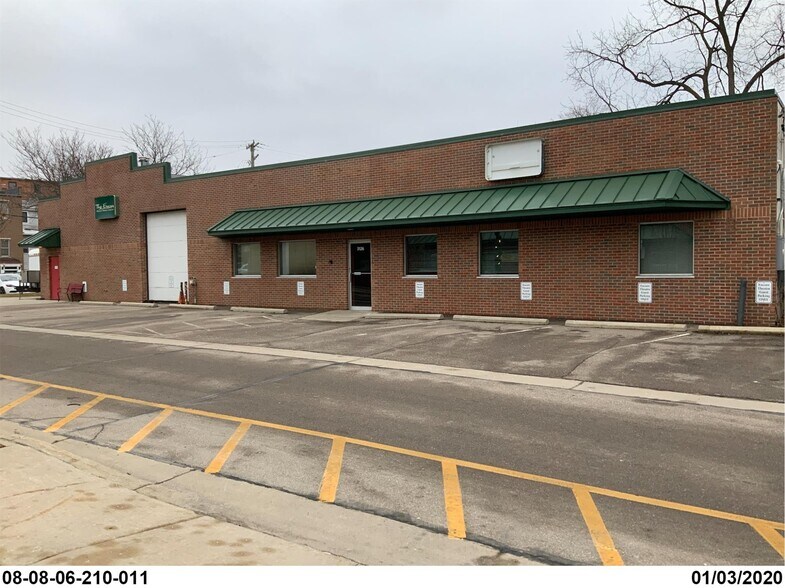 3126 Broad St, Dexter, MI 48130