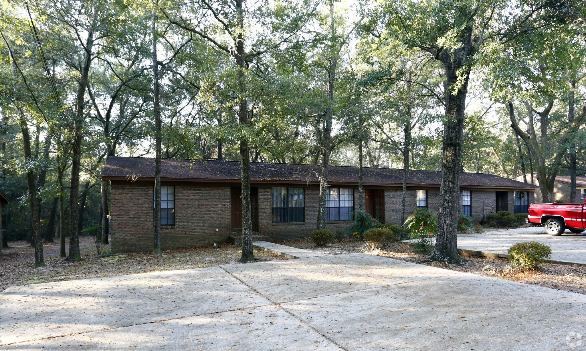 8640 Jernigan Rd, Pensacola, FL 32514