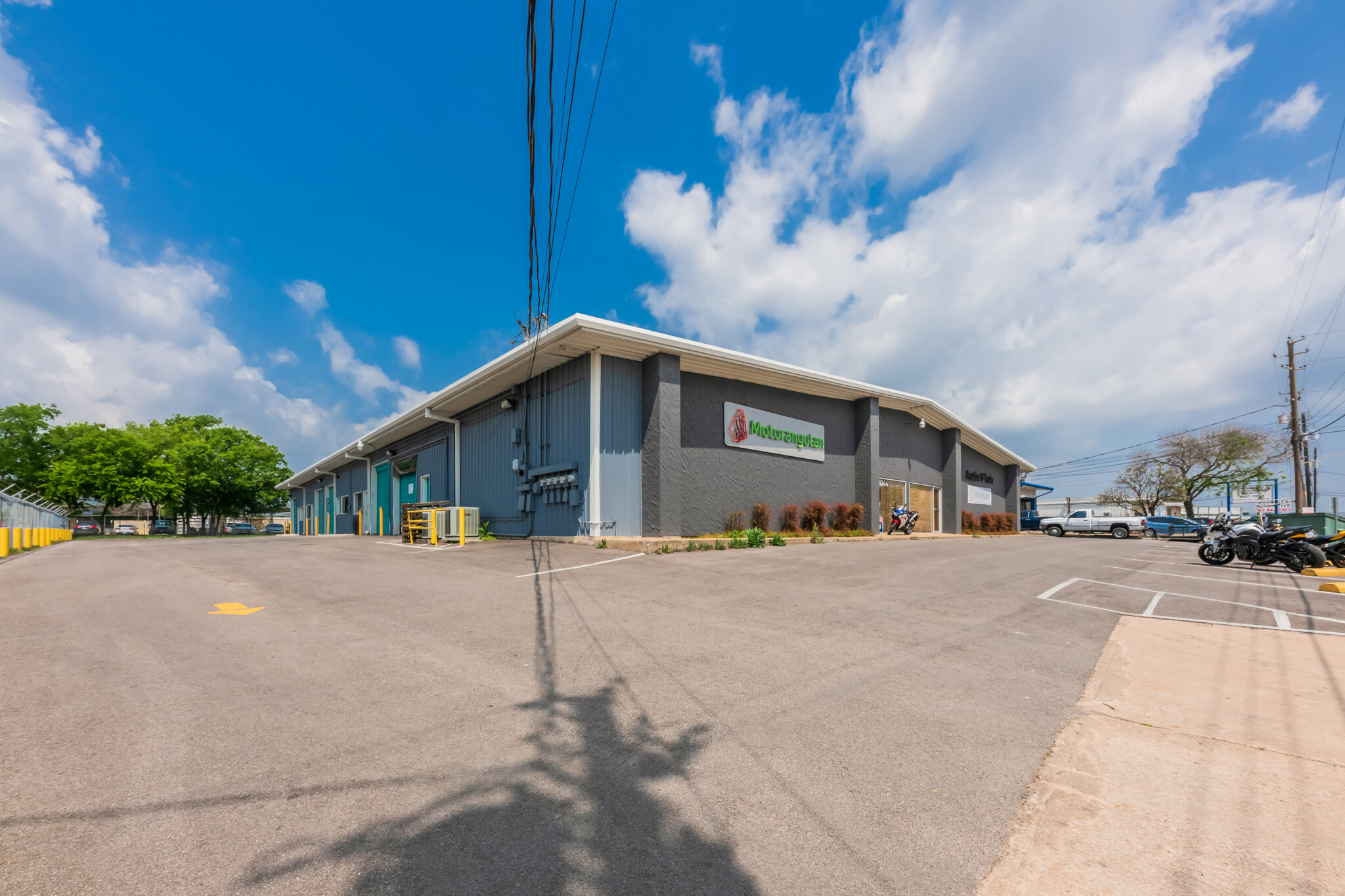 3924 Woodbury Dr, Austin, TX for lease Building Photo- Image 1 of 10