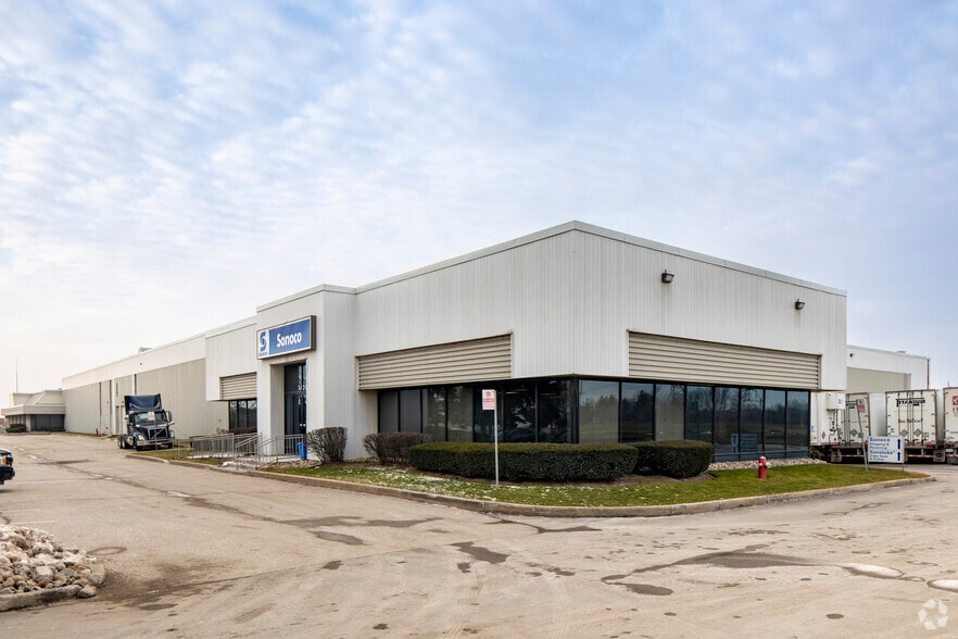 7420 Bramalea Rd, Mississauga, ON for lease - Primary Photo - Image 3 of 6