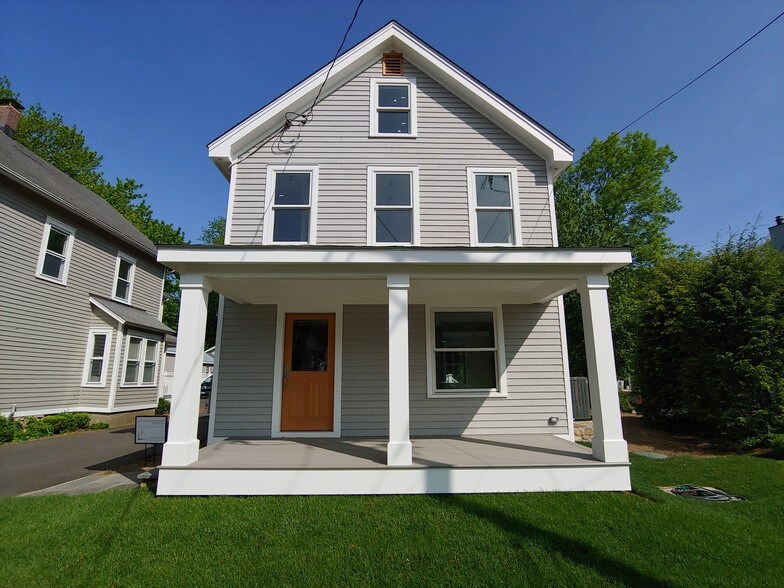 685 Post Rd, Darien, CT for sale - Primary Photo - Image 1 of 1