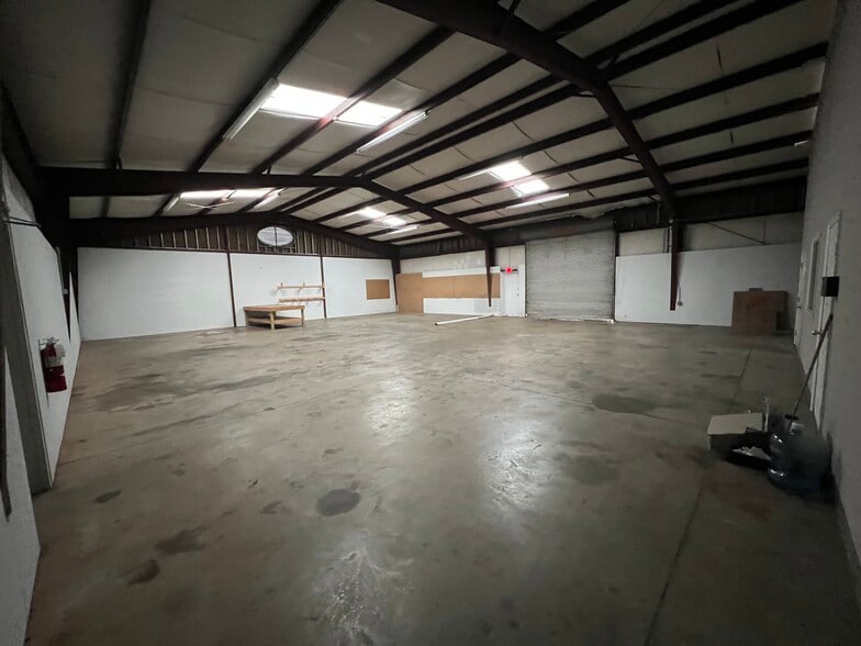 4952 Tufts Rd, Mobile, AL for lease - Interior Photo - Image 3 of 5
