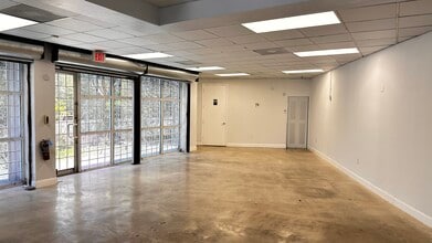 20101-20161 NE 16th Pl, Miami, FL for lease Building Photo- Image 1 of 2