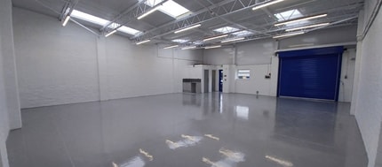 11-17 Horatius Way, Croydon for lease Interior Photo- Image 2 of 3