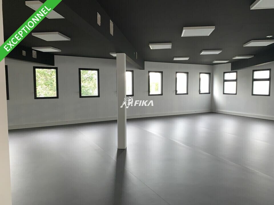 Office in Tresses for sale Interior Photo- Image 1 of 10