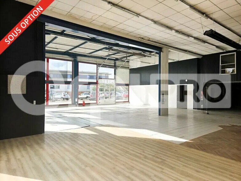 Flex in Soissons for lease - Interior Photo - Image 3 of 9