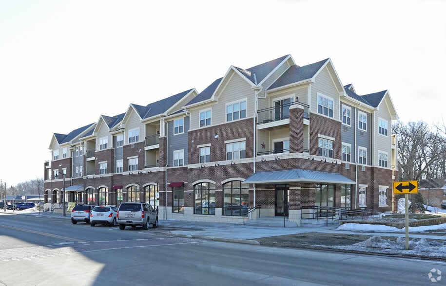 301 E Main St, Twin Lakes, WI for sale - Building Photo - Image 2 of 3