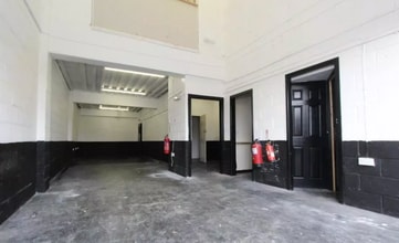 Station Ln, Chesterfield for lease Interior Photo- Image 1 of 10