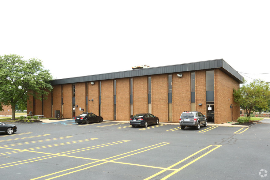 34935 Schoolcraft Rd, Livonia, MI for lease - Building Photo - Image 3 of 4