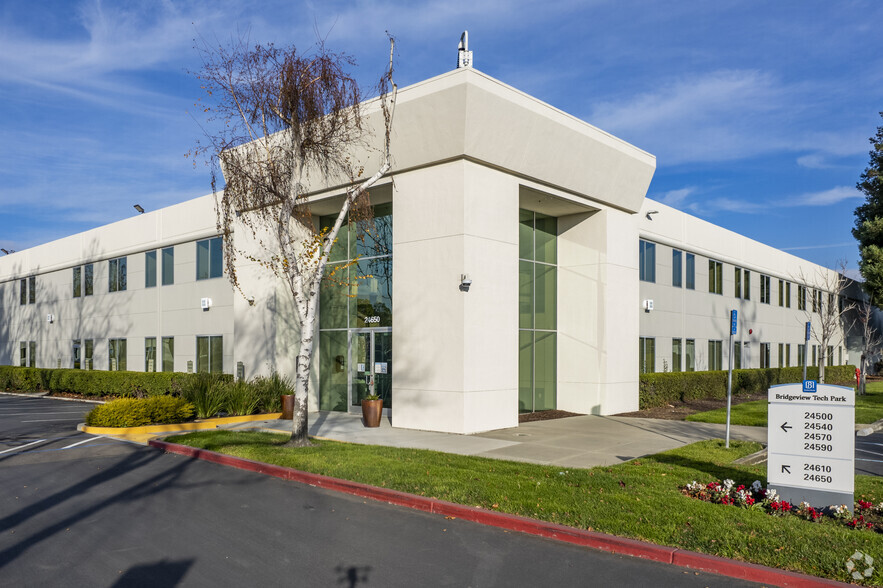 24500-24570 Clawiter Rd, Hayward, CA for lease - Primary Photo - Image 1 of 3