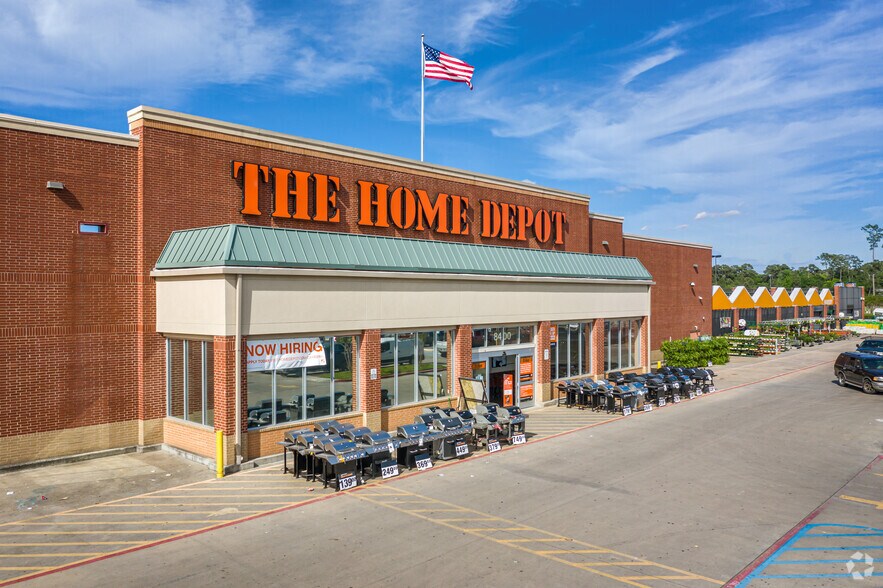 8104 8420 Katy Fwy Houston Tx 77055 Spring Valley Town Center Loopnet Com