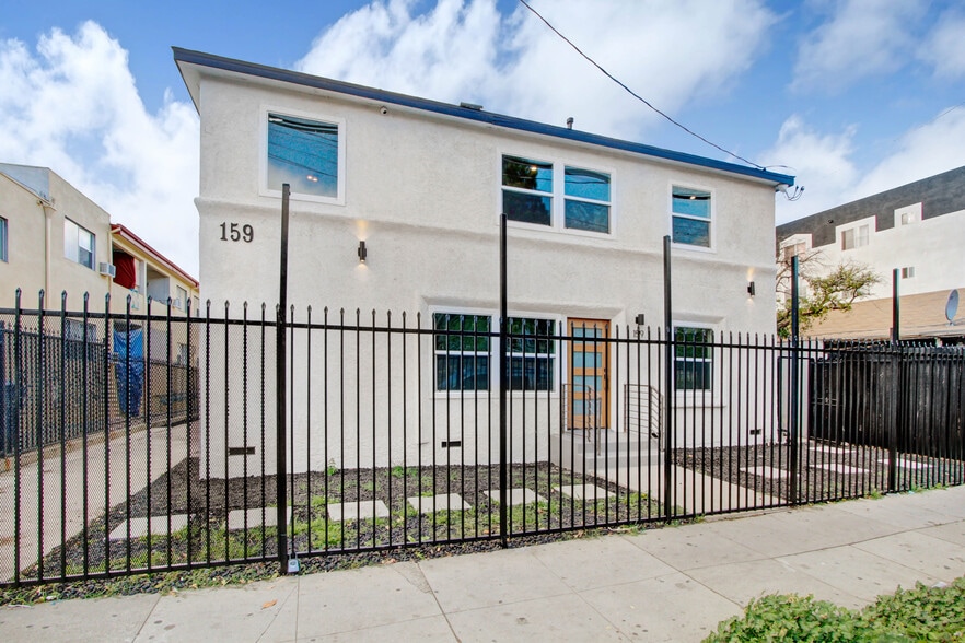 161 S Burlington Ave, Los Angeles, CA for sale - Building Photo - Image 3 of 17