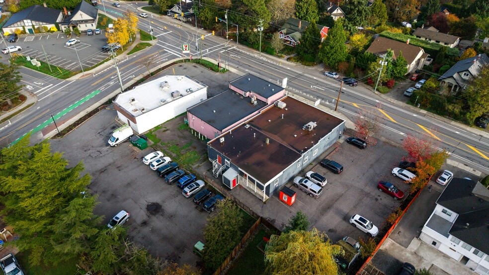 Carey Road Portfolio portfolio of 2 properties for sale on LoopNet.com - Building Photo - Image 2 of 7