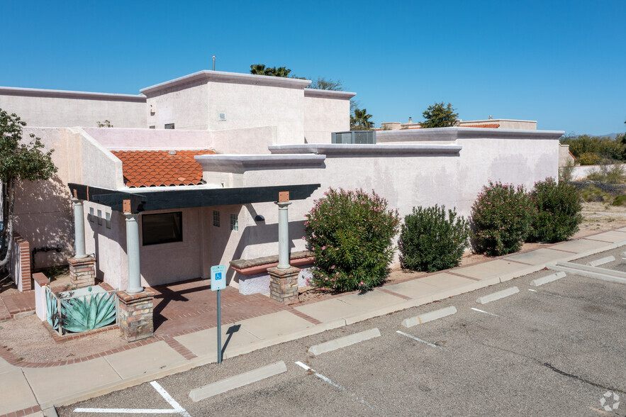 2252 W Magee Rd, Tucson, AZ for sale - Building Photo - Image 2 of 3